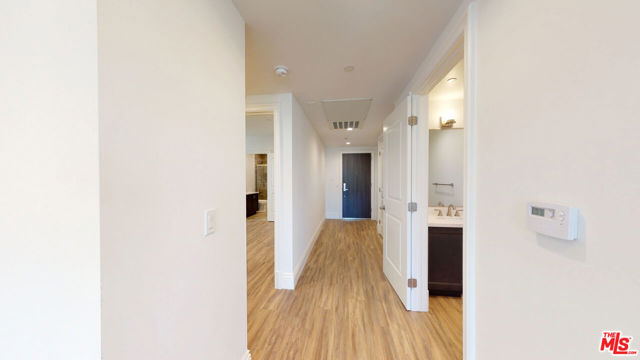 8700 Chalmers Drive, Los Angeles CA: https://media.crmls.org/mediaz/28354dfc-7873-4cab-b347-f1b9b8e480c9.jpg