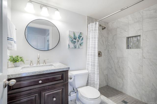 Detail Gallery Image 10 of 39 For 3369 Tournament Dr, Oceanside,  CA 92056 - 5 Beds | 3 Baths