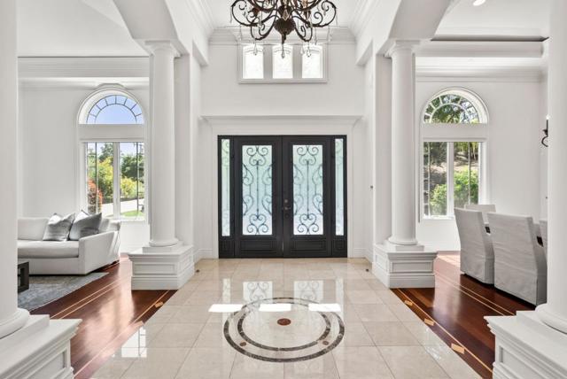 12690 Dianne Drive, Los Altos Hills CA: https://media.crmls.org/mediaz/28358751-c8bb-4548-9f26-3367afe2e016.jpg