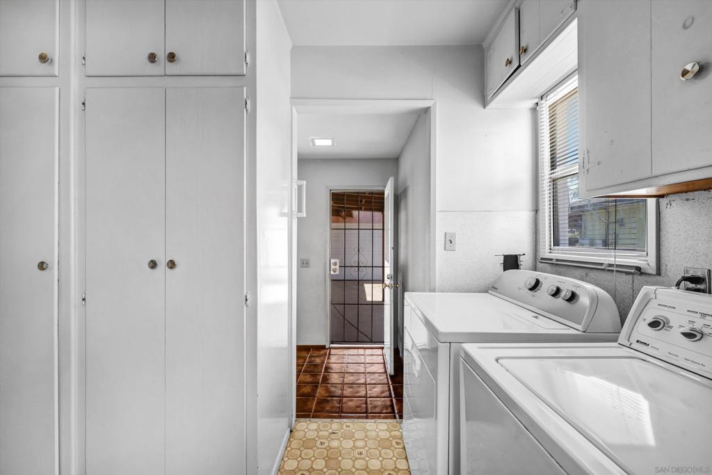 5533 Elgin Ave - photo 13