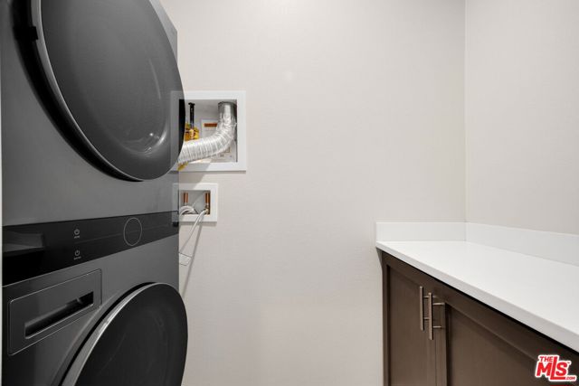 746 Farrier Way, Upland CA: https://media.crmls.org/mediaz/28361e78-56c7-4aae-b606-192daf1aad62.jpg