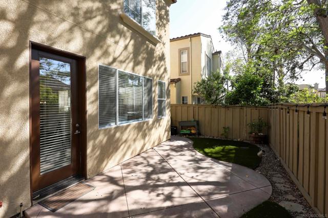 11540 Miro Cir, San Diego CA: https://media.crmls.org/mediaz/2837cdf8-0122-4af5-a7b4-6203e8945794.jpg