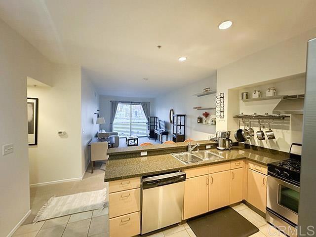 Detail Gallery Image 3 of 9 For 445 Island Ave #713,  San Diego,  CA 92101 - 1 Beds | 1 Baths