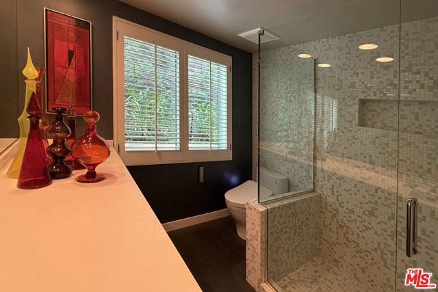 11575 Dona Dorotea Drive, Studio City CA: https://media.crmls.org/mediaz/283963e4-2584-4dd2-9d9f-d28438e92ea6.jpg