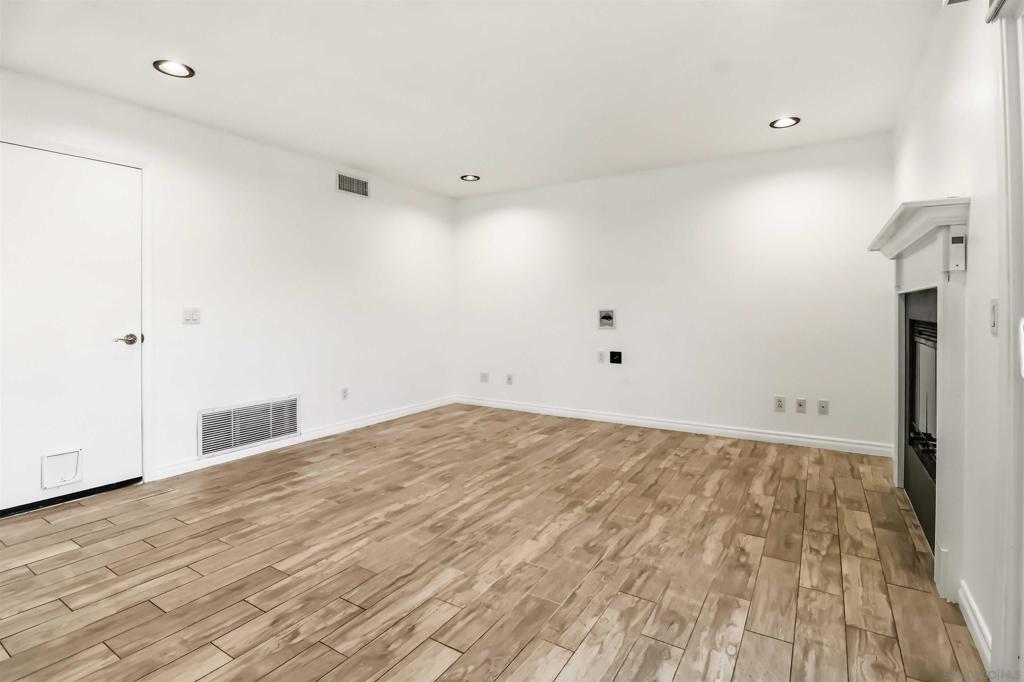 13170 Entreken Ave - photo 15