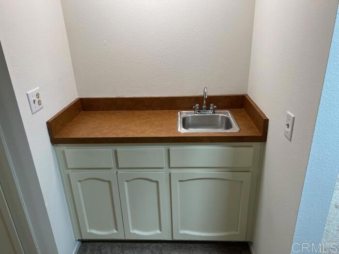 2625 Pirineos Way - photo 19