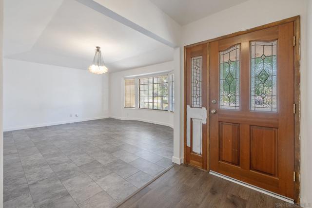 300 W Adrian Way, Hanford CA: https://media.crmls.org/mediaz/283ba033-8e80-47ba-8cb3-77f77ce5fc88.jpg