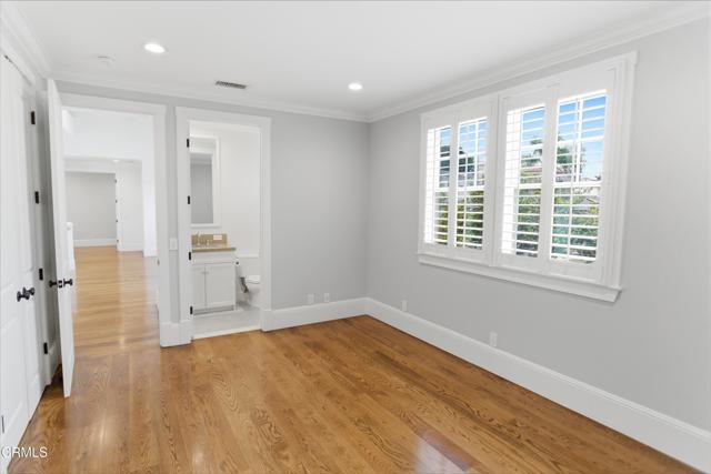 5 Bed Home for Sale in Los Angeles, California