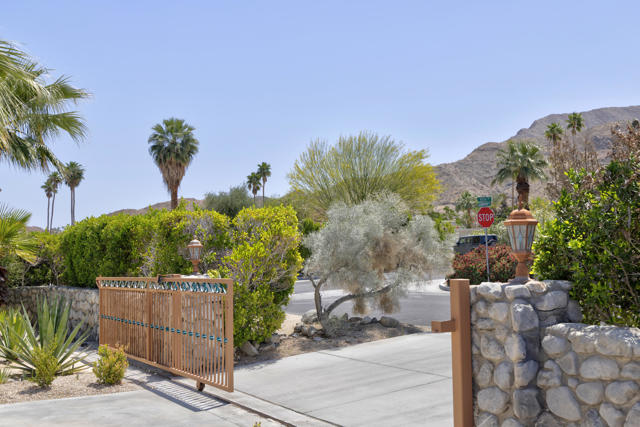 68286 Grandview Avenue, Cathedral City CA: https://media.crmls.org/mediaz/283be2ef-9ec4-460b-b38d-9b86137b5abc.jpg