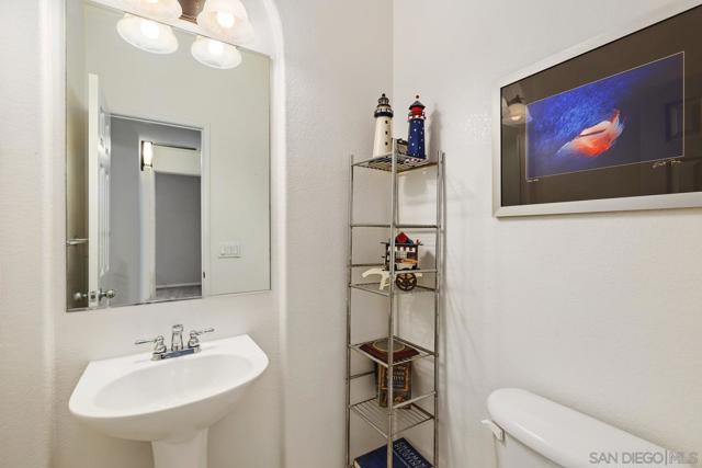 2801 Escala Cir, San Diego CA: https://media.crmls.org/mediaz/283c31b1-429d-4a21-958a-5b78c312f33d.jpg