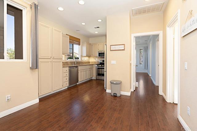 Detail Gallery Image 14 of 46 For 18861 Caminito Cantilena #43,  San Diego,  CA 92128 - 3 Beds | 2/1 Baths