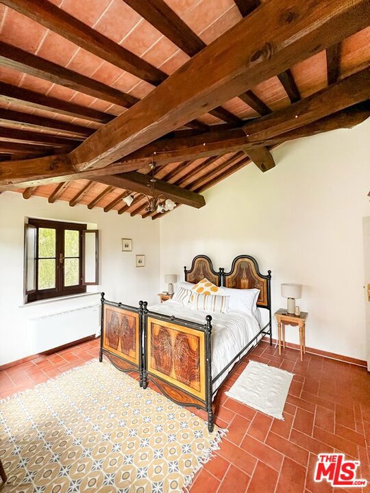 10 Via San Lorenzo, Umbria, ITALY,  CA: https://media.crmls.org/mediaz/283dcb8c-3a64-4ac1-8208-59211d6b7109.jpg