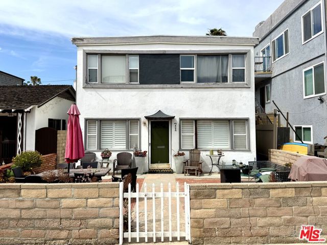 71 19th Street, Hermosa Beach, California 90254, 0 ,Residential Income,For Sale,19th,0,26853499