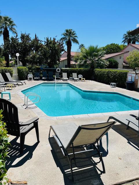 6135 Montecito Dr #5, Palm Springs, CA 92264