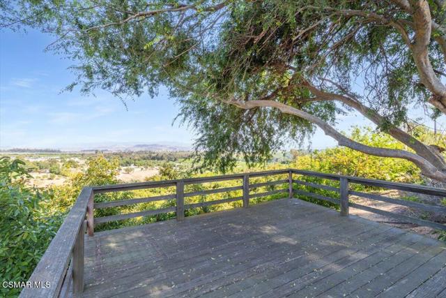 8445 Roseland Avenue, Moorpark CA: https://media.crmls.org/mediaz/283f2597-e6a6-4a1a-902d-d782d54180a6.jpg