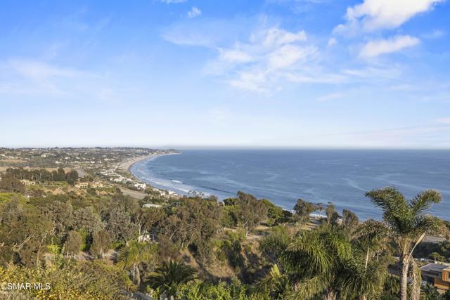 31505 Pacific Coast Highway, Malibu CA: https://media.crmls.org/mediaz/283faff3-425f-4c9b-b64c-cbd5c0f4566e.jpg