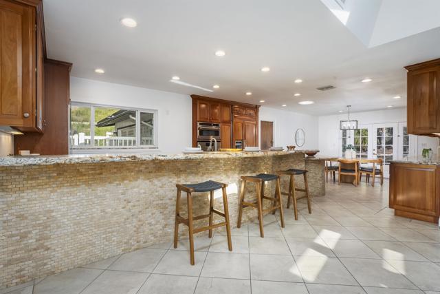 Detail Gallery Image 15 of 59 For 5861 College Ave, San Diego,  CA 92120 - 3 Beds | 2 Baths