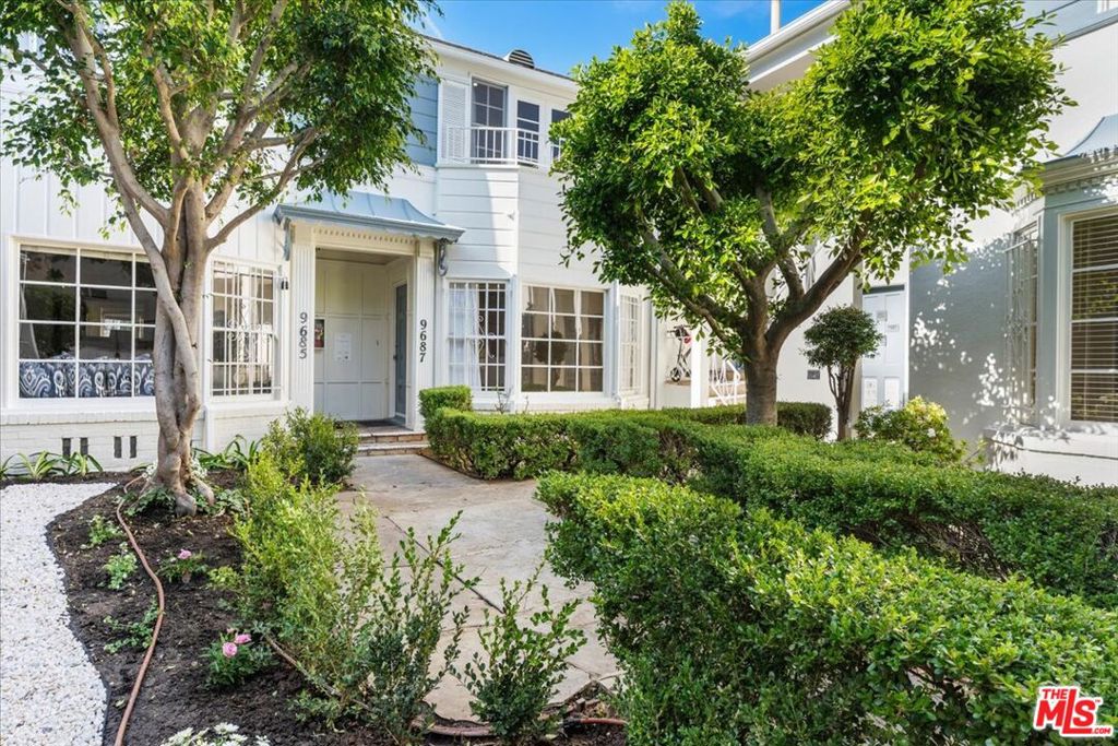 9689 W Olympic Boulevard
