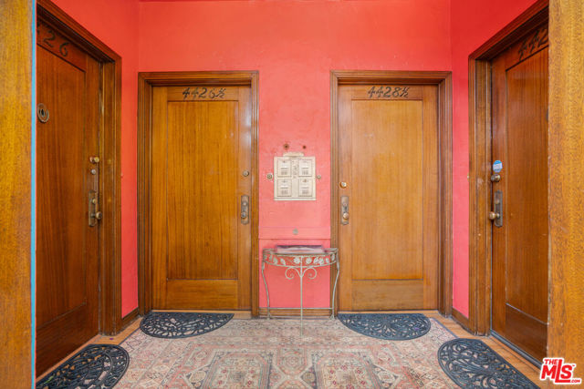 4426 Price Street, Los Angeles CA: https://media.crmls.org/mediaz/284013e8-90f3-44dc-a0b4-5d1c55081a4e.jpg