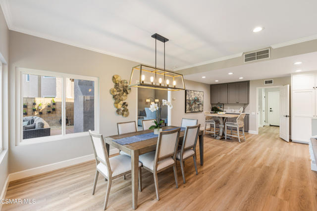 12147 Alder Grove Street, Moorpark CA: https://media.crmls.org/mediaz/28404d2a-e414-4585-9ff3-72c135408222.jpg