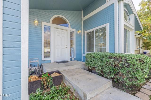 Detail Gallery Image 7 of 50 For 20046 Canyon View Dr, Santa Clarita,  CA 91351 - 3 Beds | 2 Baths