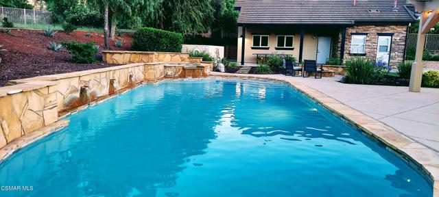 400 Whitegate 02