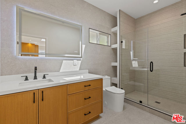 1225 California Avenue, Santa Monica CA: https://media.crmls.org/mediaz/2840eefb-25e6-4397-8867-0cebb344da36.jpg