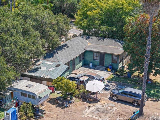1960 Buena Creek Rd, Vista CA: https://media.crmls.org/mediaz/284186fb-a308-4722-a356-961787941bb8.jpg