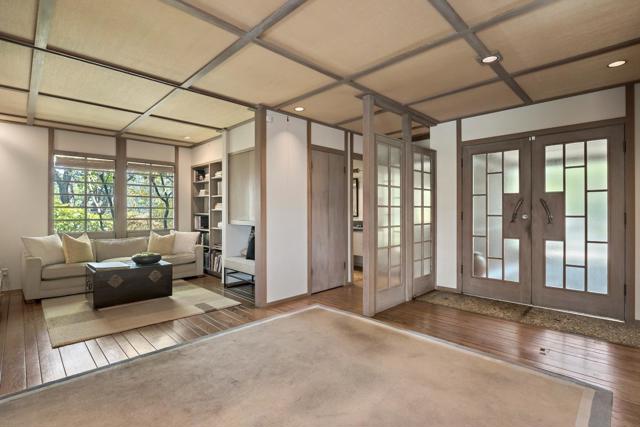 25 Toro Court, Portola Valley CA: https://media.crmls.org/mediaz/2842a51e-35f4-4950-8361-de67571d2ac1.jpg