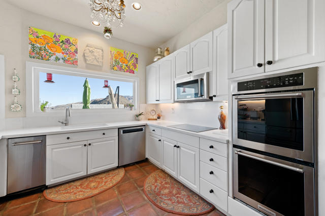 Image 17 of 62 For 56375 Bighorn Drive