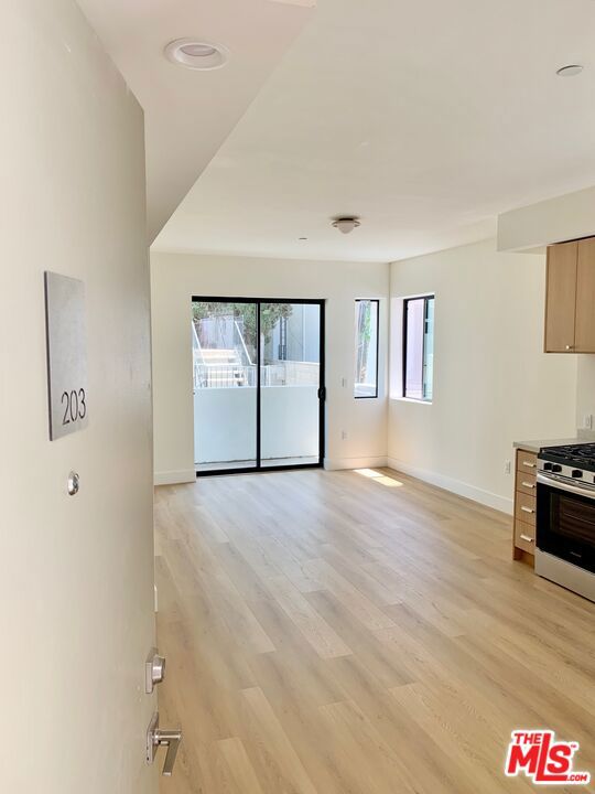 1822 Overland Avenue #203