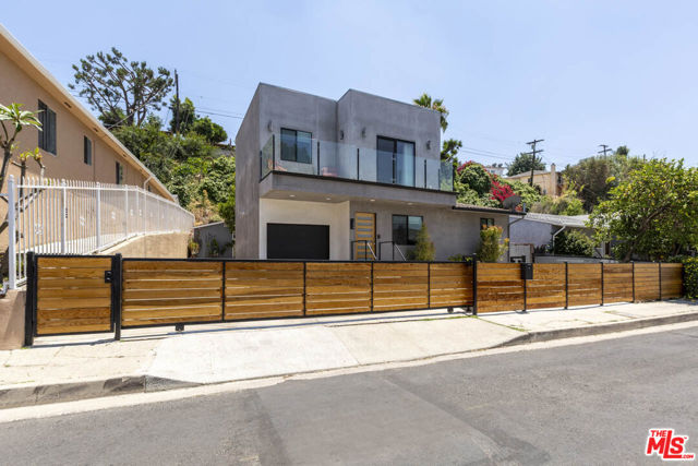 1226 Stone Street, Los Angeles CA: https://media.crmls.org/mediaz/28445597-23c0-426f-9f67-2b23369fa6af.jpg