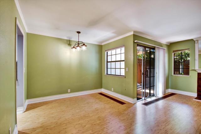 175 Evandale Avenue, Mountain View CA: https://media.crmls.org/mediaz/2844d19f-133c-46ab-b275-7b432c3fa697.jpg
