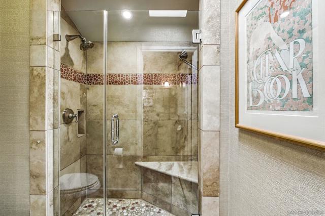 2885 Caminito Merion, La Jolla CA: https://media.crmls.org/mediaz/28458317-2c18-4a83-af0c-1618c6c291c9.jpg