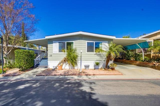 14215 Pecan Park Ln, El Cajon CA: https://media.crmls.org/mediaz/284594e6-763e-44fa-a7d8-4a4cfc47689d.jpg