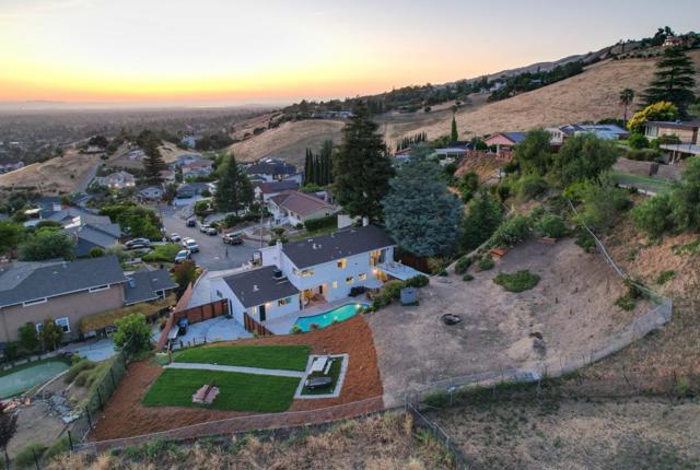 950 Macduff Court, San Jose CA: https://media.crmls.org/mediaz/284648f1-afad-4f9f-914f-ef8d6b1999ab.jpg