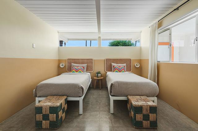 633 S Canon Drive, Palm Springs CA: https://media.crmls.org/mediaz/284688d6-9318-4f44-9d27-855a620eb454.jpg