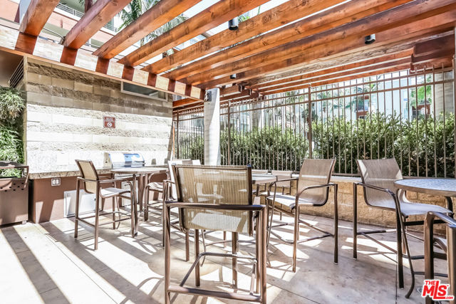 100 S Alameda Street, Los Angeles CA: https://media.crmls.org/mediaz/2846fc78-cfaa-4c58-b429-94850b8257d0.jpg