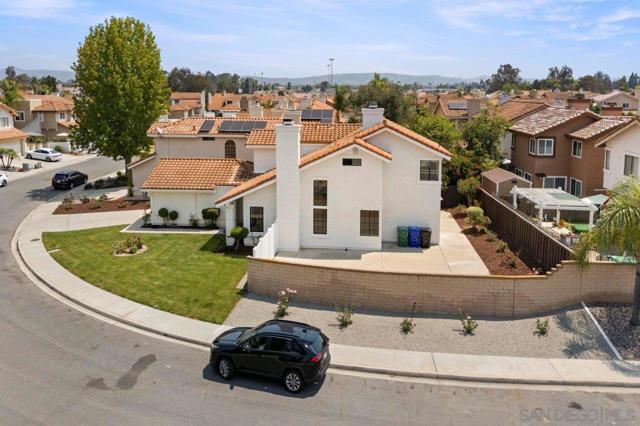 10785 Chinon Circle, San Diego CA: https://media.crmls.org/mediaz/28471500-ed37-4109-a38f-18add101d751.jpg