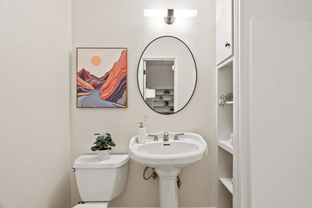 320 Cliff Drive, Aptos CA: https://media.crmls.org/mediaz/28474b22-f059-4ec4-a6b7-a04cda4679c8.jpg