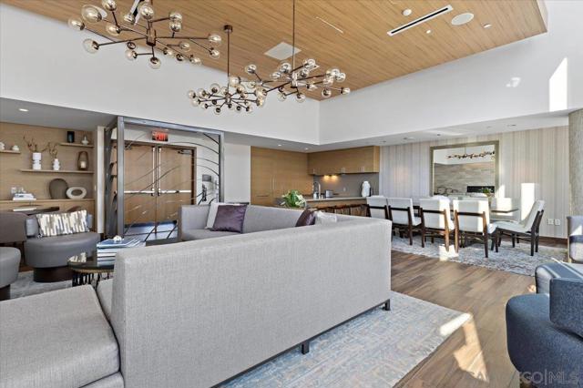 888 W E Street, San Diego CA: https://media.crmls.org/mediaz/28484dde-59a9-4a76-a29b-2276e4f781f2.jpg