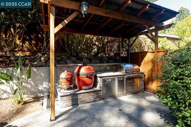 311 Valley High Dr, Pleasant Hill CA: https://media.crmls.org/mediaz/284852b5-7588-42b7-b351-435124cd6260.jpg