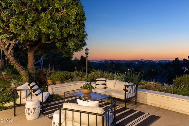 Detail Gallery Image 42 of 63 For 399 N San Rafael Ave, Pasadena,  CA 91105 - 3 Beds | 3/1 Baths