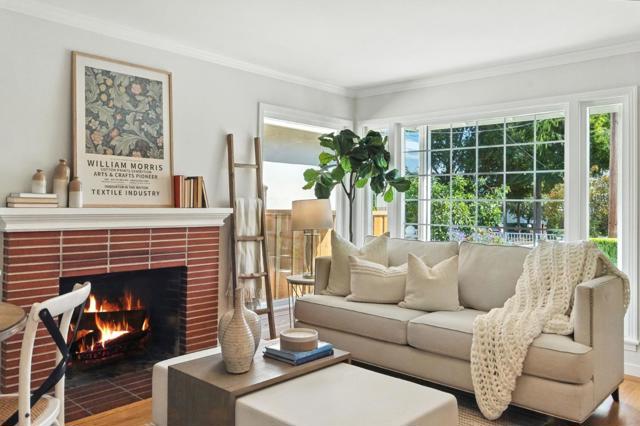 230 Rutherford Avenue, Redwood City CA: https://media.crmls.org/mediaz/28489390-b2c6-4d77-baba-519a217c506f.jpg