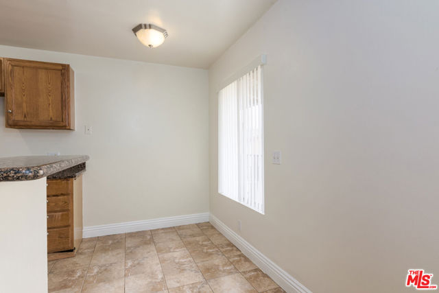 1920 North H Street, 246 photo 8