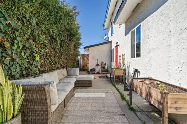 3812 14 36Th Street, San Diego CA: https://media.crmls.org/mediaz/2849af98-f5e7-475a-8b05-0f42f9656c9b.jpg