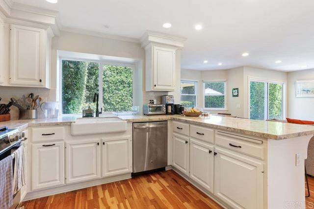 Detail Gallery Image 12 of 30 For 20 Aruba, Coronado,  CA 92118 - 3 Beds | 3 Baths