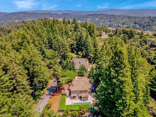 18 Ridgecrest Lane, Scotts Valley CA: https://media.crmls.org/mediaz/284b09e1-49a7-4784-b12c-df72643d9d2e.jpg