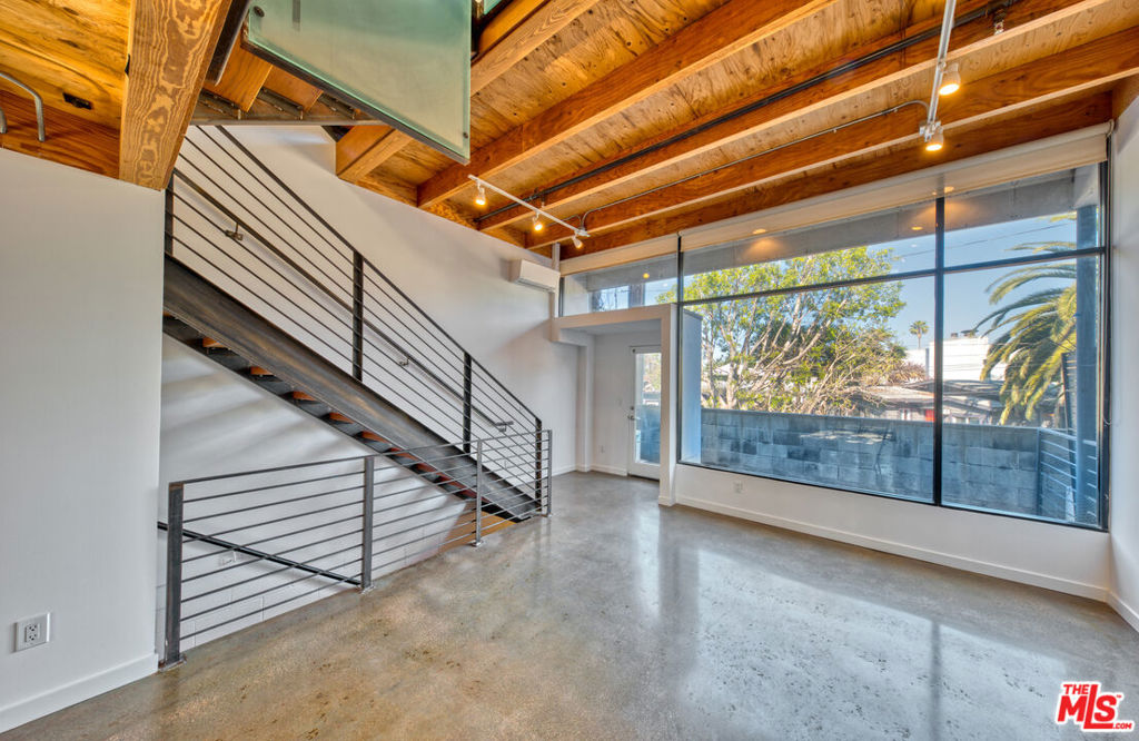 1113 Electric Avenue #6