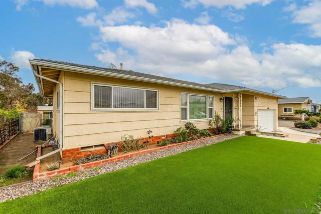 6763 Hibiscus Dr, Lemon Grove CA: https://media.crmls.org/mediaz/284c0a96-f250-4be3-8d8b-62b8e3b4dc12.jpg